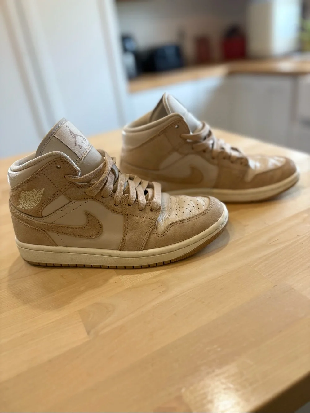 womens Jordan 1 high top